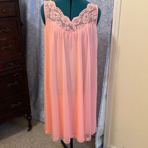 Vintage Peach-Pink Lace Trim Babydoll Nightie